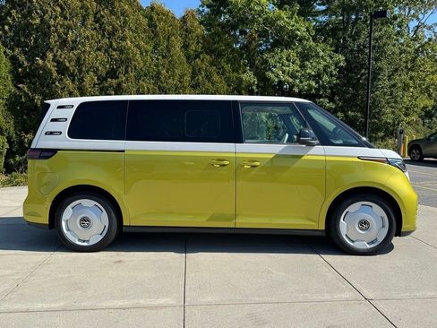 New 2025 Volkswagen ID. Buzz 1st Edition image 6
