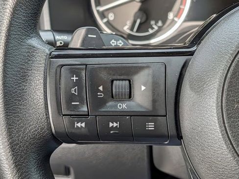 Used 2023 Nissan Rogue SV image 23