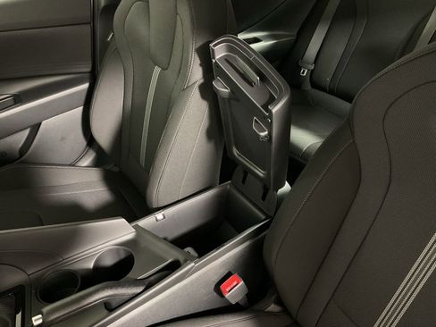 New 2026 Hyundai Elantra SE FWD image 30