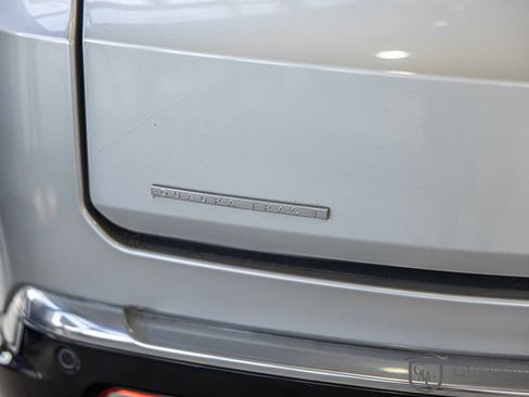 Used 2022 Jeep Wagoneer Series II w/ Flexible Seating Group image 15