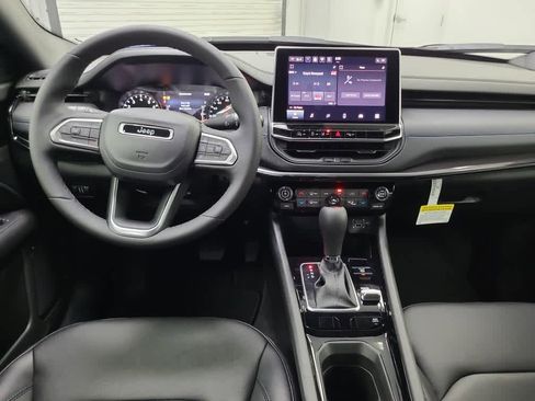 New 2026 Jeep Compass Limited image 13