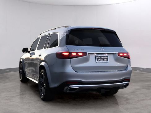 Used 2025 Mercedes-Benz GLS 450 4MATIC image 7