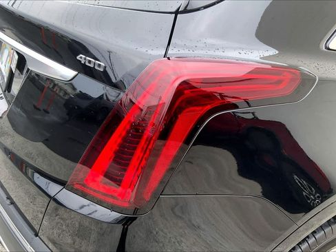 Used 2023 Cadillac XT5 Premium Luxury w/ Technology Package FWD image 32