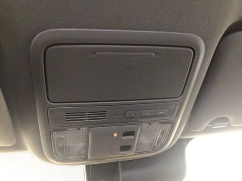 Used 2020 Honda Ridgeline Sport image 25