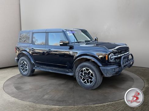 Used 2023 Ford Bronco Outer Banks image 1
