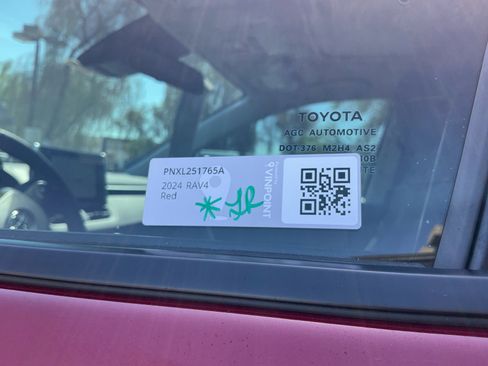 Used 2024 Toyota RAV4 XLE image 25