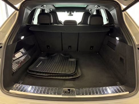 Certified 2023 Porsche Cayenne Platinum Edition AWD/4WD image 25