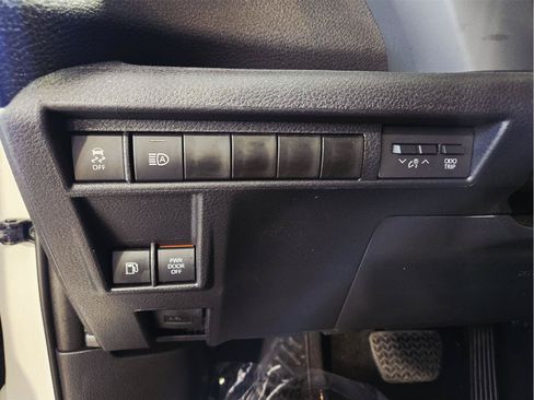 Used 2026 Toyota Sienna XSE FWD image 13