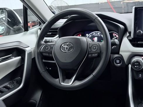 Used 2024 Toyota RAV4 XLE Premium FWD image 25