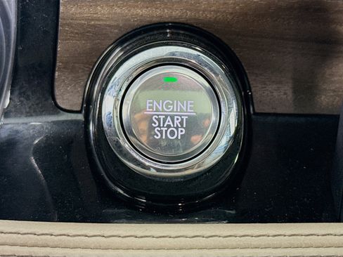 Used 2020 Lincoln Corsair Reserve w/ Appearance Package image 20