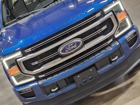 Used 2022 Ford F250 Platinum w/ FX4 Off-Road Package image 20