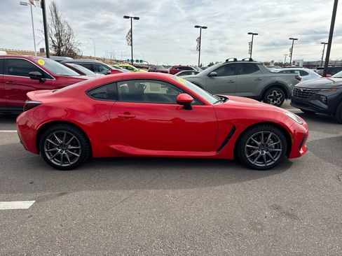 Used 2024 Subaru BRZ Premium image 12