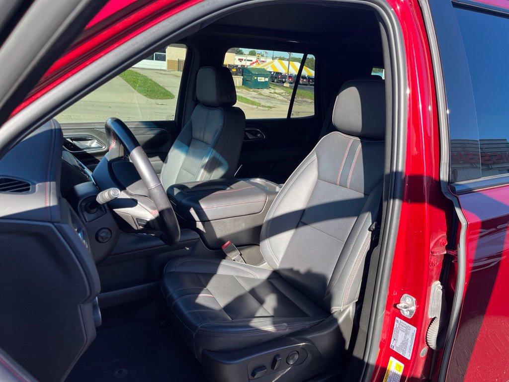 Used 2022 Chevrolet Tahoe RST w/ Luxury Package AWD/4WD image 21