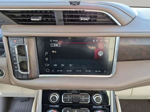 Used 2023 GMC Yukon XL Denali image 44