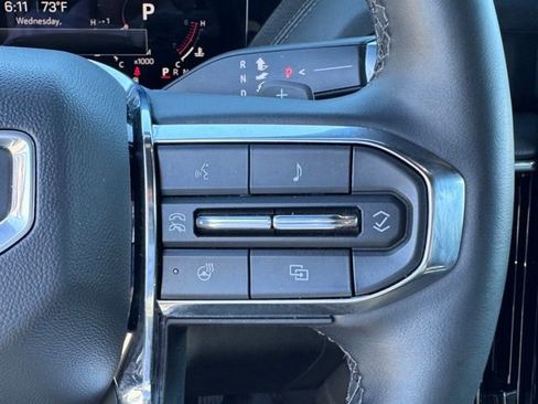 Used 2025 GMC Yukon Denali AWD/4WD image 29
