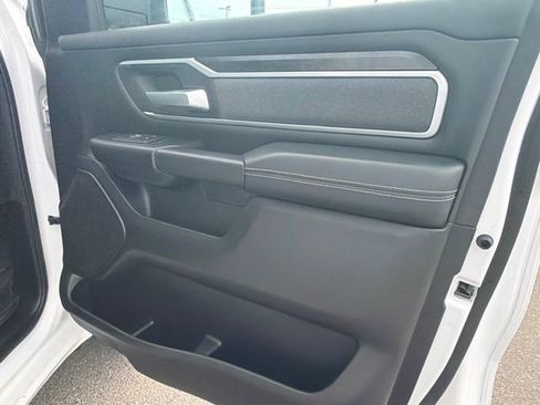Used 2022 RAM 1500 Big Horn AWD/4WD image 8