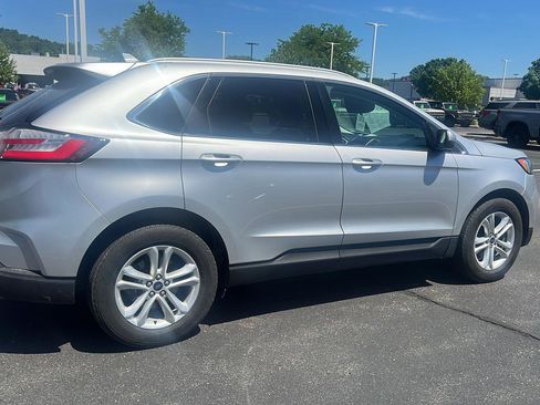 Used 2019 Ford Edge SEL w/ Equipment Group 201A AWD/4WD image 5