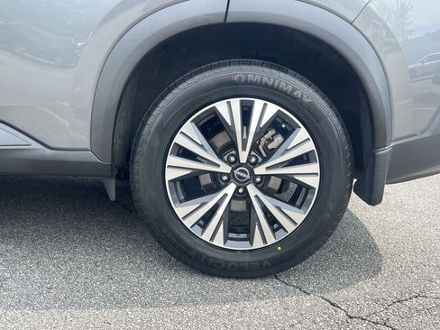 Certified 2023 Nissan Rogue SV FWD image 31