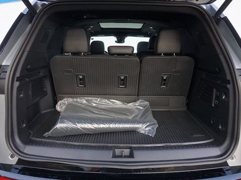 New 2026 Chevrolet Traverse RS w/ LPO, Floor Liner Package image 29