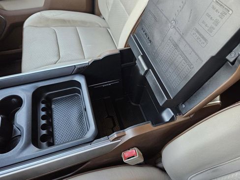 Used 2020 RAM 1500 Laramie image 34