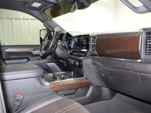 Used 2024 Chevrolet Silverado 2500 High Country AWD/4WD image 29