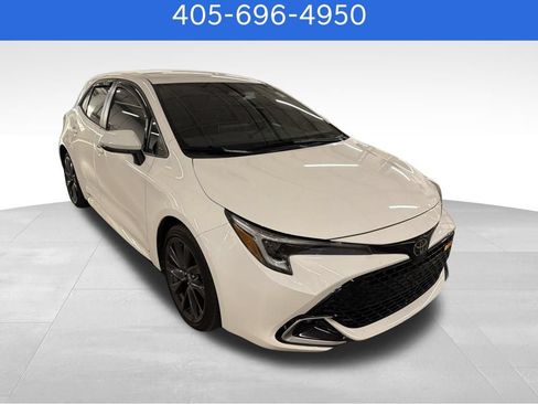 Used 2024 Toyota Corolla XSE FWD image 2