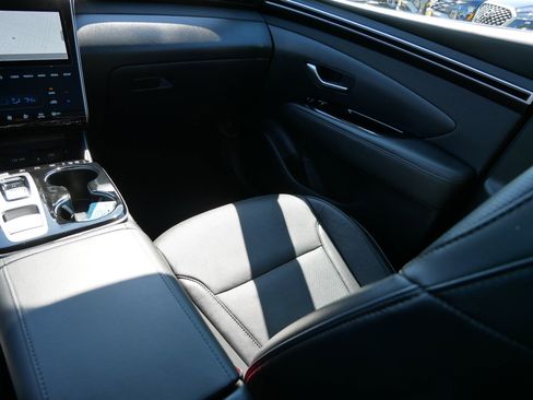 Certified 2023 Hyundai Tucson Limited image 11