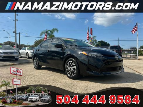 Used 2017 Toyota Corolla LE FWD image 1