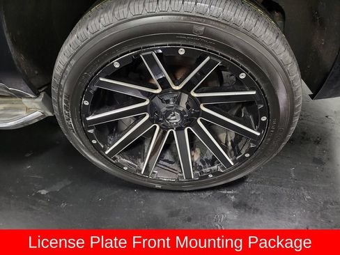 Used 2015 Chevrolet Tahoe LTZ AWD/4WD image 11