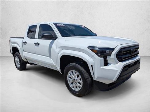 Certified 2025 Toyota Tacoma SR RWD image 3