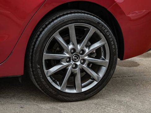 Used 2018 MAZDA MAZDA3 Touring image 54