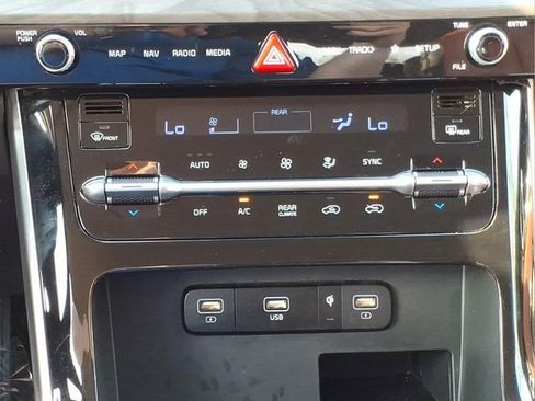 Used 2024 Kia Carnival SX FWD image 22