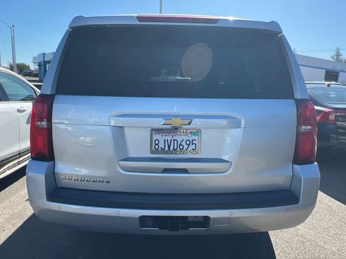 Used 2018 Chevrolet Suburban LT AWD/4WD image 5