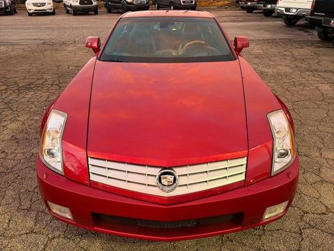 Used 2005 Cadillac XLR RWD image 5