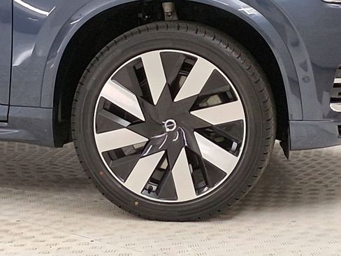 Used 2023 Volvo XC90 T8 Ultimate AWD/4WD image 10