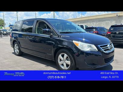 Used 2010 Volkswagen Routan SE