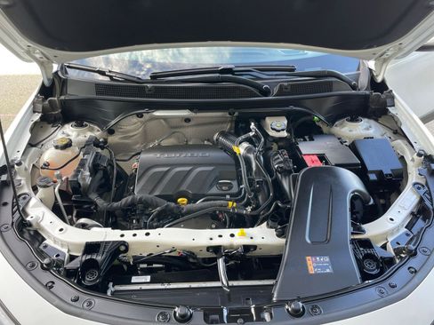 Used 2025 Buick Envista Preferred image 32