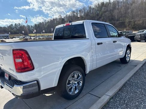 New 2026 RAM 1500 4x4 Crew Cab image 4