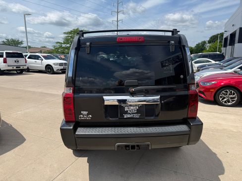 Used 2006 Jeep Commander Limited w/ Trailer Tow Group IV AWD/4WD image 5