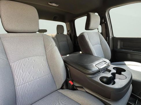 Used 2024 RAM 4500 Tradesman w/ Chrome Appearance Group image 18