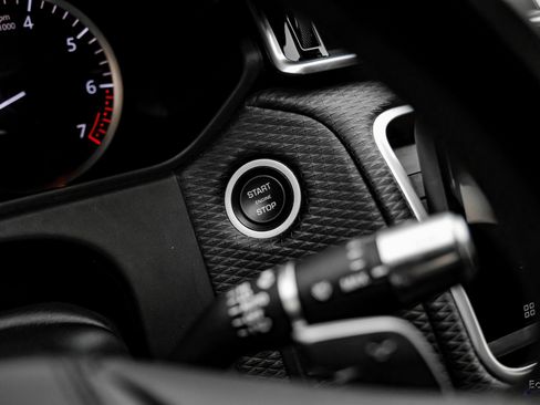 Used 2022 Land Rover Range Rover Velar R-Dynamic S image 63