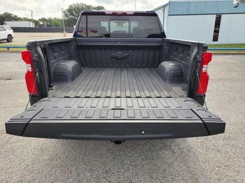 Used 2025 Chevrolet Silverado 1500 High Country AWD/4WD image 13