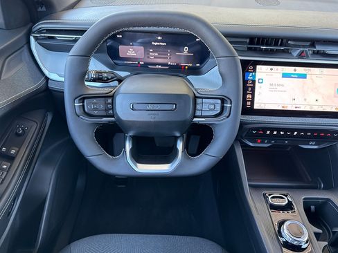 New 2026 Jeep Cherokee Laredo image 14