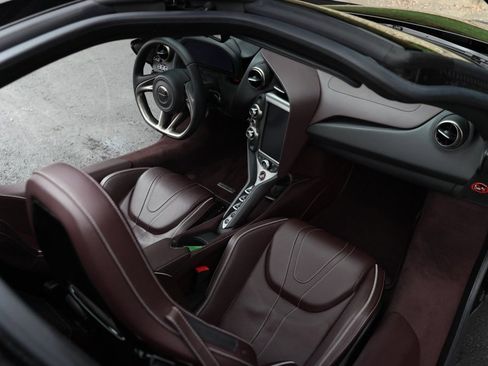 Used 2018 McLaren 720S Performance image 12