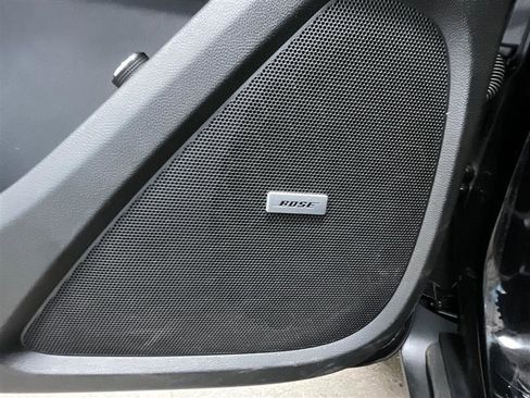 Used 2020 Chevrolet Traverse RS image 19