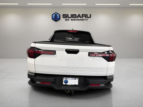 Used 2024 Hyundai Santa Cruz SEL FWD image 4