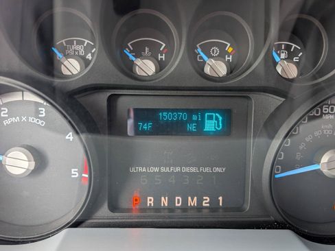 Used 2016 Ford F250 XLT w/ FX4 Off-Road Package AWD/4WD image 3