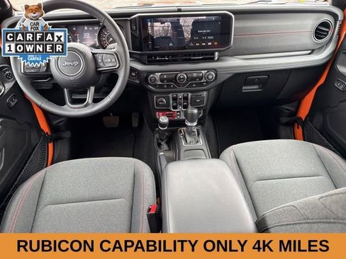 Used 2025 Jeep Gladiator Rubicon w/ Technology Group image 6