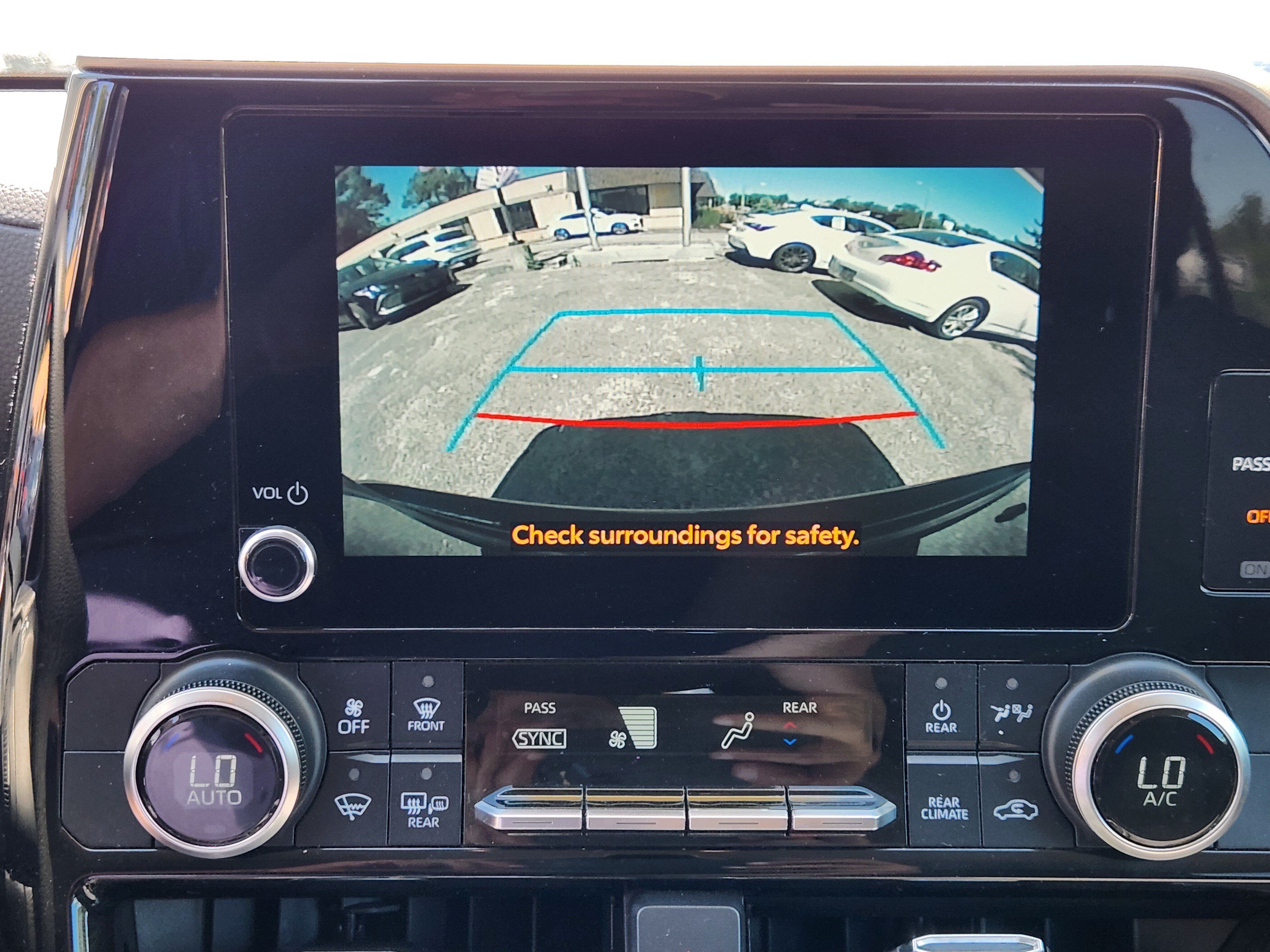 Used 2023 Toyota Highlander L AWD/4WD image 13