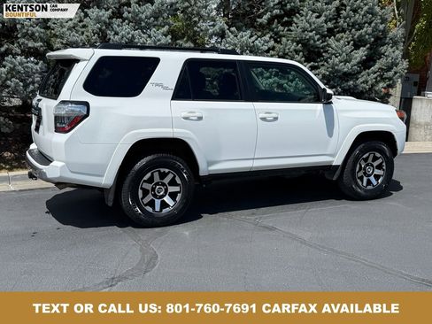 Used 2024 Toyota 4Runner TRD Off-Road AWD/4WD image 9